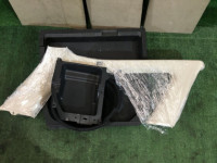 แผงบุห้องเก็บของท้าย SUBARU LANCASTER OEM 94047AE020AD, 94047AE030AD, 95066AE030GG, 95066AE020GG BHE BH9 BH5 2000 silver 9G9