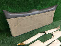 Revestimento da porta da bagageira SUBARU LANCASTER OEM 94320AE011AD, 94310AE020GF, 94310AE030GF, 94310AE000GF BHE BH9 BH5 2000 silver 9G9