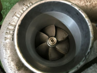 Turbocompressor direito VF27 SUBARU LEGACY OEM 14409AA030 BE5 BH5 2000