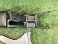 グローブボックス・アームレスト SUBARU LEGACY OEM 92111AE010AC BHE BH9 BH5 BE BE9 BE5 BEE 2001 silver 01G