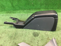 グローブボックス・アームレスト SUBARU LEGACY OEM 92111AE010AC BHE BH9 BH5 BE BE9 BE5 BEE 2001 silver 01G
