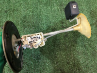 油位传感器 SUBARU LEGACY OEM 42081AE010 BHE BH9 BH5 BE5 BE9 BEE 2001 EJ254 AT
