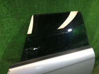 Puerta trasera derecha SUBARU LEGACY OEM 60400AE400 BHE BH9 BH5 BE5 BE9 BEE 2001 silver 01G