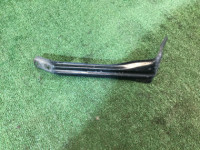 Крепление переднего бампера левое SUBARU LEGACY OEM 57707AE130 BHE BH9 BH5 BE5 BE9 BEE 2001 silver 01G