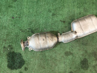Средняя часть глушителя SUBARU LEGACY OEM 44200AE050 BH9 BE9 2001 EJ254 AT