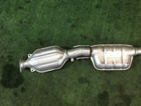 Средняя часть глушителя SUBARU LEGACY OEM 44200AE050 BH9 BE9 2001 EJ254 AT