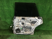 Puerta trasera derecha SUBARU LEGACY OEM 61400AC300 BG5 BG9 BD5 BD9 1997 silver 406