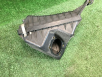 Корпус воздушного фильтра SUBARU LEGACY OEM 46053AC080, 46053AC090 BG5 BG9 BD5 BD9 1997 EJ25D AT