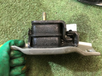 エンジンマウント SUBARU LEGACY OEM 41022FA000 BG5 BG9 BD5 BD9 1997 EJ25D AT