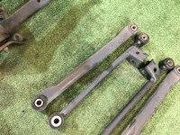 Brazos de suspensión traseros SUBARU LEGACY OEM 20250AC100, 20255AA300, 20255AA310, 20270AA001 BG5 BG9 BD5 BD9 1997 EJ25D AT
