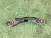 差速器支座 SUBARU OUTBACK OEM 41310AG021 BPE BP9 BP5 2007 EJ253 AT
