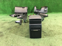 グローブボックス・アームレスト SUBARU OUTBACK OEM 92114AG120JC, 66150AG050JC, 66120AG101JC, 66075AG040JC BP5 BP9 BPE 2007 silver 39D