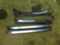 Накладки на пороги 94060AG260, 94060AG270, 94061AG160, 94061AG170 SUBARU OUTBACK