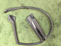 左ドアウェザーストリップ SUBARU OUTBACK OEM 63521AG010 BP5 BP9 BPE 2007 silver 39D