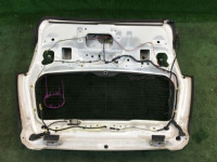 尾门 SUBARU LEGACY OEM 60800AE060, 63011AE020 BH5 BHE BH9 2000 white 51E