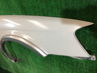 右前翼子板 SUBARU LANCASTER OEM 57120AE020 BHE BH9 1999 beige 8L5