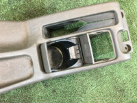 Portavasos SUBARU LANCASTER OEM 66150AE020DG, 92132AE000DG BHE BH9 BH5 1999 beige 8L5