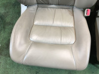 Juego de asientos Кожа SUBARU LANCASTER OEM 64010AE470GE, 64010AE460GE, 64221AE050GE, 64231AE051GE BHE BH9 BH5 1999 beige 8L5