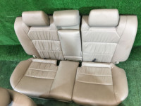 Juego de asientos Кожа SUBARU LANCASTER OEM 64010AE470GE, 64010AE460GE, 64221AE050GE, 64231AE051GE BHE BH9 BH5 1999 beige 8L5