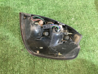 左尾灯 SUBARU LANCASTER OEM 84201AE230 BHE BH9 1999