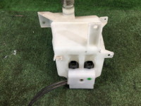 玻璃水壶 SUBARU OUTBACK OEM 86631AG000, 86611AG010, 86611AG000, 86611AG000 BP5 BL5 BLE BPE BPH BL9 BP9 2005 EZ30 AT