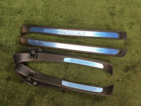 Накладки на пороги 94060AG070, 94060AG080, 94061AG080, 94061AG090 SUBARU OUTBACK