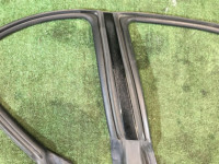 Borracha da porta direita SUBARU OUTBACK OEM 63521AG000 BPE BP9 BP5 2005 gold 3M4