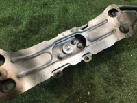 Travesaño de la caja de cambios SUBARU LEGACY OEM 41022AE120, 41011AE000 BEE BHE BE5 BE9 BH5 BH9 2002 EZ30 AT