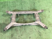 Travesaño trasero SUBARU LEGACY OEM 20152AE001 BEE BHE BE5 BE9 BH5 BH9 2002 EZ30 AT