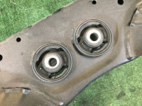 Travesaño trasero SUBARU LEGACY OEM 20152AE001 BEE BHE BE5 BE9 BH5 BH9 2002 EZ30 AT