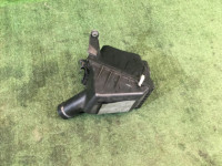 Корпус воздушного фильтра SUBARU LEGACY OEM 46052AE001, 46051AE000 BHE BEE 2002 EZ30 AT