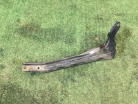右前保险杠支架 SUBARU LEGACY OEM 57707AE120 BEE BHE BE5 BE9 BH5 BH9 2002 BLUE 14L