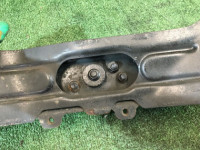 Travessa da caixa SUBARU LANCASTER OEM 41011AE010, 41022AC150 BHE BH9 1998 EJ254 AT