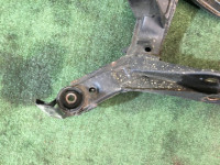 Travesaño trasero SUBARU LANCASTER OEM 20152AE000 BHE BH9 BH5 BE5 BE9 BEE 1998 EJ254 AT