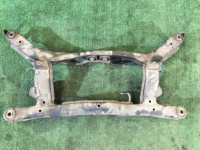 Travesaño trasero SUBARU LANCASTER OEM 20152AE000 BHE BH9 BH5 BE5 BE9 BEE 1998 EJ254 AT