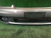 Parachoques delantero SUBARU LANCASTER OEM 57703AE130MF, 57711AE060, 84501AE040, 84501AE050 BH9 BHE 1998 beige 8L5