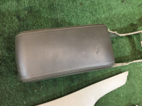 Glovebox and armrest кожа SUBARU LANCASTER OEM 92111AE030AD BHE BH9 1998 beige 8L5