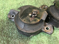 エンジンマウント SUBARU LANCASTER OEM 41022AE020, 41022AE030 BH9 BE9 1998 EJ254 AT
