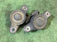 エンジンマウント SUBARU LANCASTER OEM 41022AE020, 41022AE030 BH9 BE9 1998 EJ254 AT