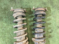 Struts задние SUBARU LANCASTER OEM 20365AE020, 20380AE170 BHE BH9 1998 EJ254 AT