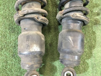 Struts задние SUBARU LANCASTER OEM 20365AE020, 20380AE170 BHE BH9 1998 EJ254 AT