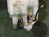 Washer bottle SUBARU LEGACY OEM 86610AE010 BHE BH9 BH5 BE5 BE9 BEE 2001 EJ206 AT