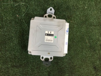 Блок управления двигателя SUBARU LEGACY OEM 22611AG451 BH5 2001 EJ206 AT