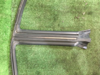 右ドアウェザーストリップ SUBARU LEGACY OEM 63521AE020 BHE BH9 BH5 2001 blue 14L
