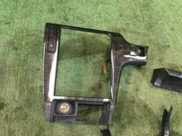 Marco de radio (juego) мрамор SUBARU LEGACY OEM 66060AE420 BHE BH9 BH5 BE5 BE9 BEE 2002 White 51E, 96H