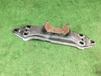 Балка акпп 41011AE010, 41022AC150 SUBARU LANCASTER