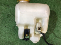 Бачок омывателя SUBARU LANCASTER OEM 86610AE010 BHE BH9 BH5 BE5 BE9 BEE 2002 EZ30 AT