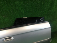 右リアドア SUBARU LANCASTER OEM 60400AE420 BHE BH9 2002 Silver 1U2
