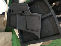 后备箱饰板 SUBARU LANCASTER OEM 95066AE020GG, 95066AE030GG, 95073AE000GG, 95067AE050GG BHE BH9 2002 Silver 1U2