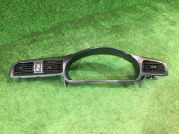 Рамка спидометра SUBARU LANCASTER OEM 66180AE000 BHE BH9 BH5 BE5 BE9 BEE 2002 Silver 1U2